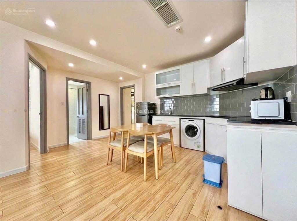 Cho thuê căn hộ trên đường lớn thạch thị thanh quận 1