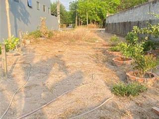 Chủ gửi bán miếng đất ngay ngã tư miếu ông cù ở bình chuẩn  thuận an 65m2 giá 1tỷ550, bao ra sổ