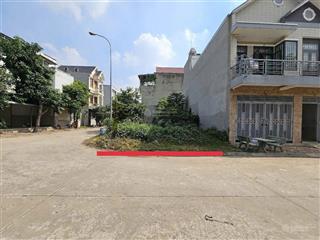 Bán lô góc 2 mặt tiền 1 tỷ 360 triệu200m2 đường nl4, thới hoà, bến cát