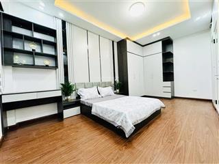 Siêu phẩm! bán nhà lạc long quântây hồ 43m5 tầngmt4m8.3 tỷgần hồ tâyngõ ô tô tránh nhau
