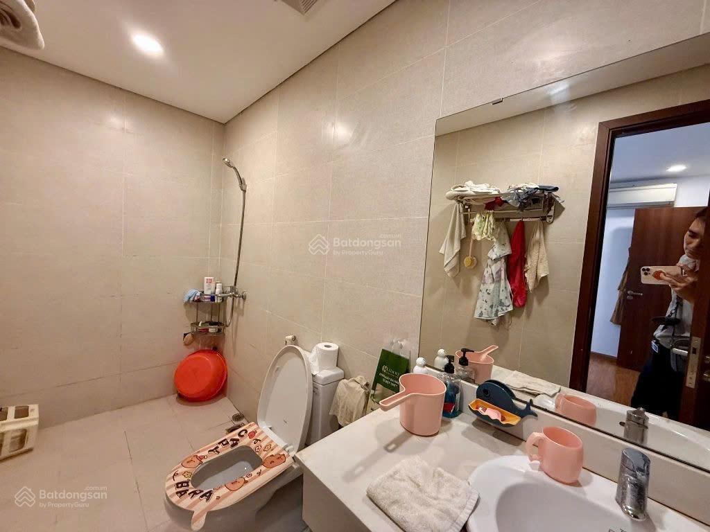 Chính chủ bán chcc tại hà nội centerpoint  2n2w  giá 8,1 tỷ  70m2  full nt  sẵn sổ giao dịch