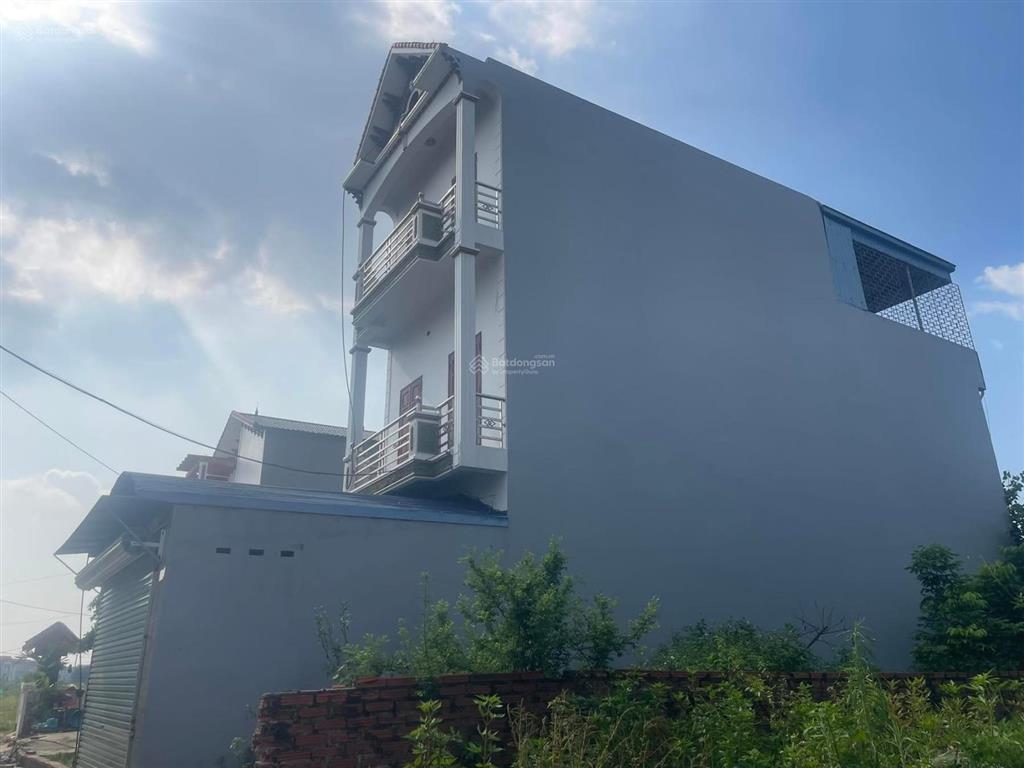 Chính chủ cần bán nhà 100m2 sẵn nhà 3 tầng về sẵn ở giá đầu tư tốt nhất tại thời điểm
