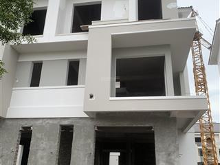 Gia chủ mua loạt đầu dự án nên chọn được view rất đẹp nay cần bán ace và quý nhà đầu tư nhanh tay ạ