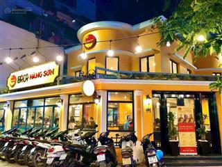 Siêu hot! cho thuê mặt bằng kinh doanh phố đội cấn, dt 270m2x2 tầng, mặt tiền 10m dễ nhận diện