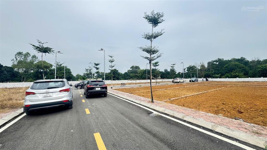 Chính chủ cần tiền bán gấp lô đất diện tích 102m2, pháp lý sổ đỏ full thổ cư. đường ô tô tránh