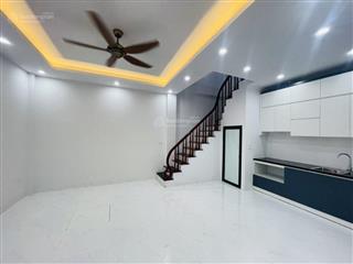 Nhà mới về ở ngay chủ nhà xây đủ công năng nhà 5 tầng