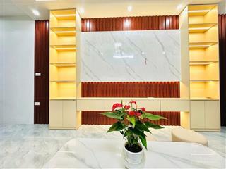 Cần bán gấp! mặt ngõ đê tô hoàngbạch mai 30m 3 tầng mặt tiền 3,4m  chỉ 6,35 tỷ. ngõ thông,rộng