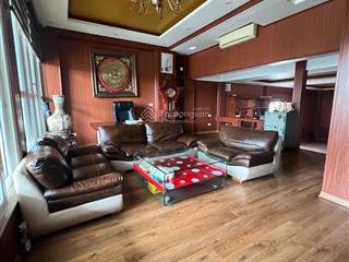 Nhà nghi tàm, 136m², 5 tầng, 44 tỷ còn tl. chủ kẹt tiền cần bán gấp trong tuần