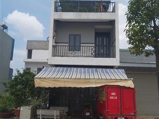 Nhà mặt phố đường 48m, vỉa hè 10m, mặt tiền 5m