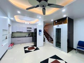 Bán nhà phố xã đàn  46m2 x 6 tầng thang máy  mt khủng 7m  gần phố
