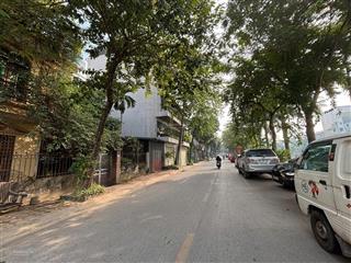 Mặt phố quán tình  ô tô tránh  vỉa hè  gần hồ  hiếm người bán