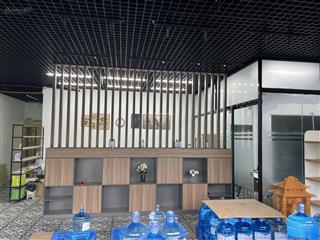 Cho thuê văn phòng tầng 1 toà luxury park views, 42 triệu vnd, 91m2, đầy đủ nội thất tiện nghi