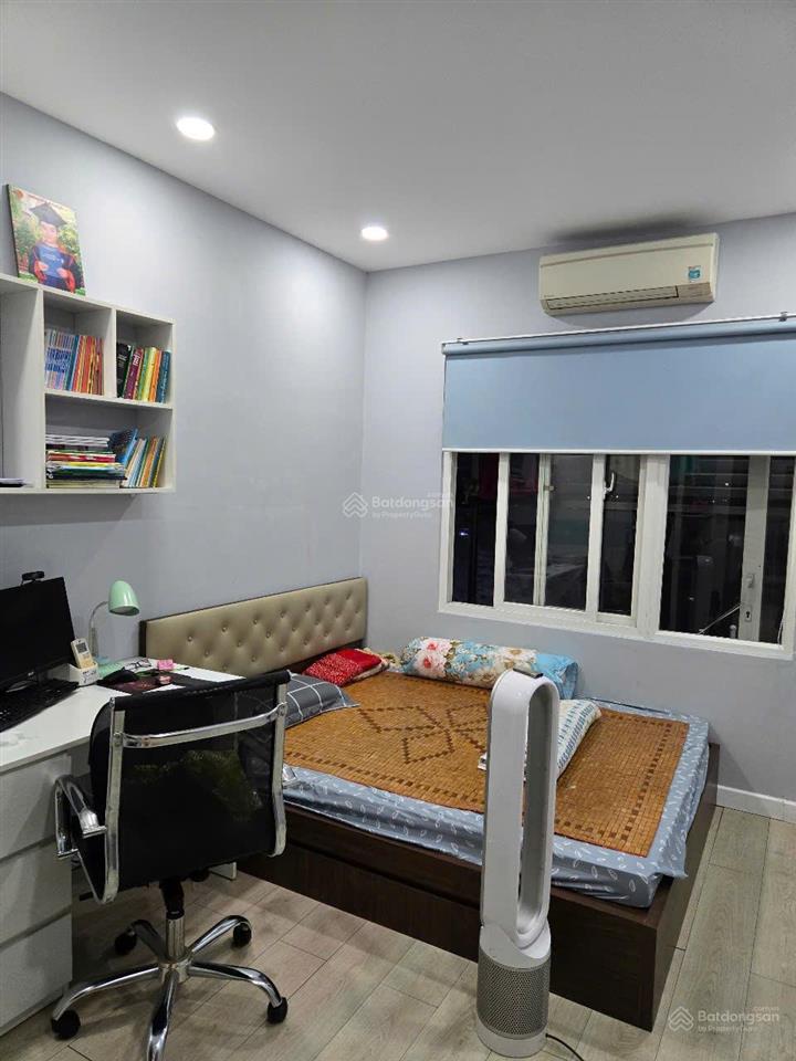 Bán căn hộ chung cư chính chủ diện tích 102m2, 3pn, sổ hồng,có hồ bơi, 57 quốc lộ 13. p.bình thạnh