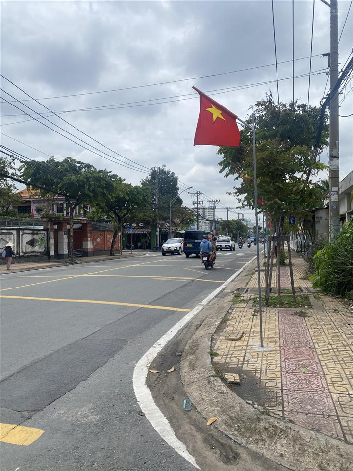 Bán đất mặt tiền tặng quán cà phê đường linh đông, 30tỷ, 250m2