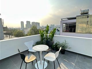 Phòng ban công trước sân vườn bbq siêu chill trung tâm quận 2 thạnh mỹ lợi