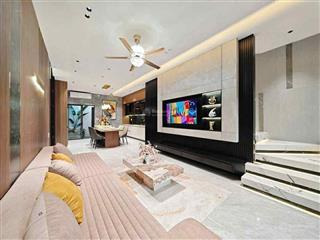 Mt sư vạn hạnh 1/. đang có hợp đồng 99tr/th lâu dài. 5m mt. xây full 86m2, 4 tầng sổ vuông vức