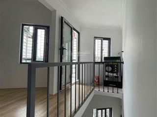 Hiếm bán nhà giải phóng mặt ngõ ô tô tránh, 4 tầng kiên cố chỉ 3.9 tỷ, sổ đỏ sẵn!