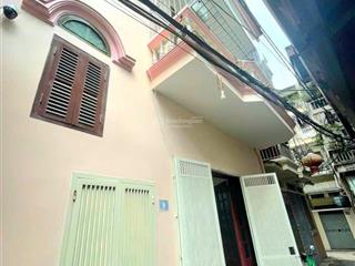 Thụy khuê  3 tầng lô góc  2 mặt ngõ thoáng vĩnh viễn nhỉnh 9 tỷ50m ra phố