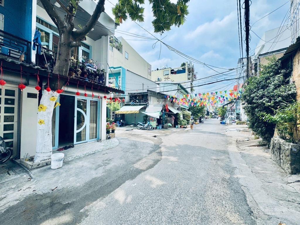 100tr/m2 lô đất đẹp 72m2 sát mặt tiền phạm văn đồng hẻm xe tăng thông