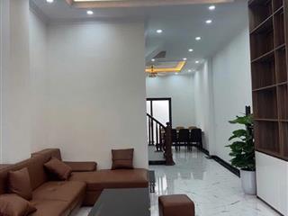 CHỦ CẦN TIẾN BÁN GẤP THANG MÁY GARA Ô TÔ VÀO NHÀ 60m2 - 6 TẦNG HƠN 6 TỶ.
