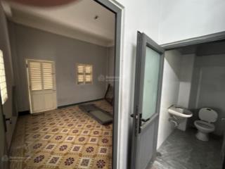 Chỉ 17,5 tỷ sở hữu ngay căn nhà 4 tầng (70m2) mặt tiền đường nguyễn khoái, phường 2, quận 4