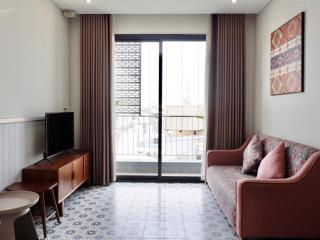 Căn hộ 45m2, full nội thất, thang máy, hầm xe, không chung chủ, ban công, tách bếp