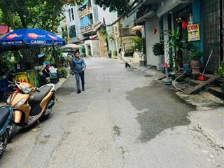 Bán đất tặng nhà 2 tầng trung tâm hoàng quốc việt 89m² chỉ 36,3 tỷ ô tô đỗ cửa