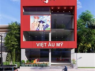 Cho thuê nhà tại mạc thái tông,dt80m2 x 4t +tum+sân 12m, dt 7m,(thang máy) khu phố sầm uất đông dân