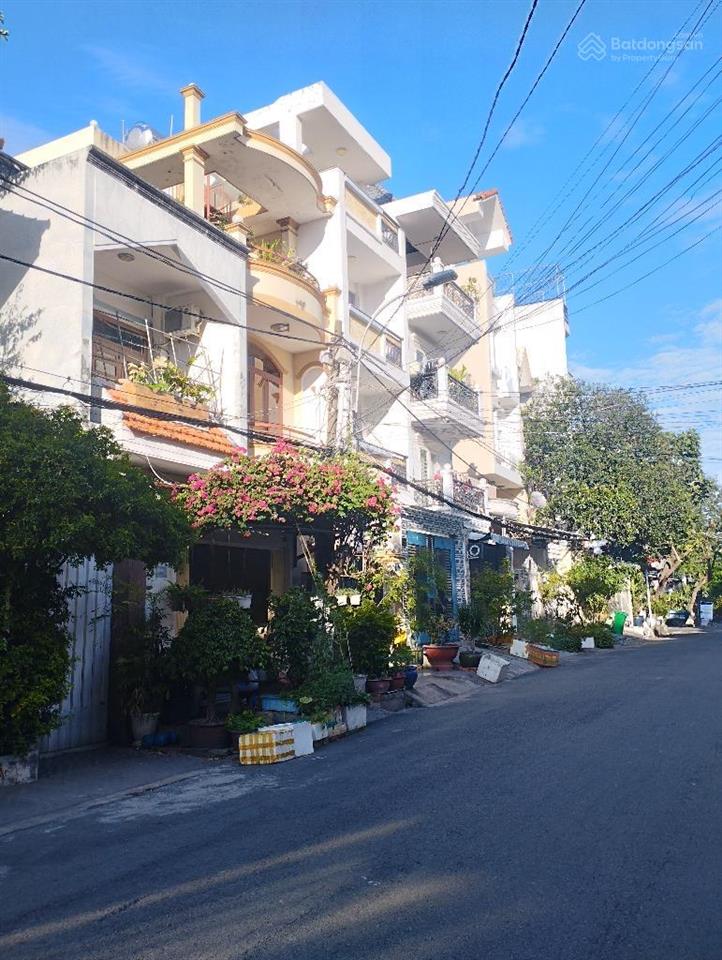 Bán nhà mặt tiền đường số 3.9x18m tân quy q7giá 14 tỷ