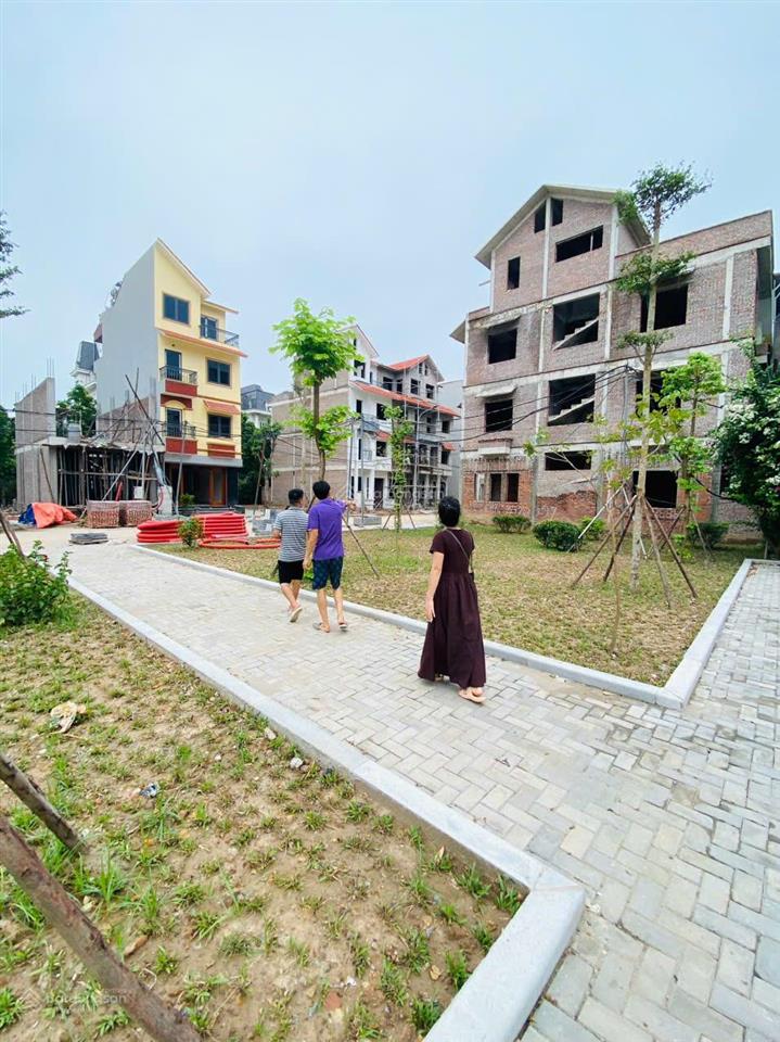 Bán liền kề căn góc cực vip 63m2, 11 tỷ ở khu nhà ở xã tân lập cienco 5, đan phượng, hà nội