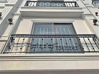 Bán nhà phố ngọc lâm, gần cầu chương dương, 35m2, 5 tầng, nhà mới, nội thất đẹp, giá 7.5 tỷ