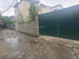 Bán đất phố bắc cầu, đầu phố, oto vào đất, diện tích 151m2, mặt tiền 8m, chia 2lô đẹp, giá 75tr/m2