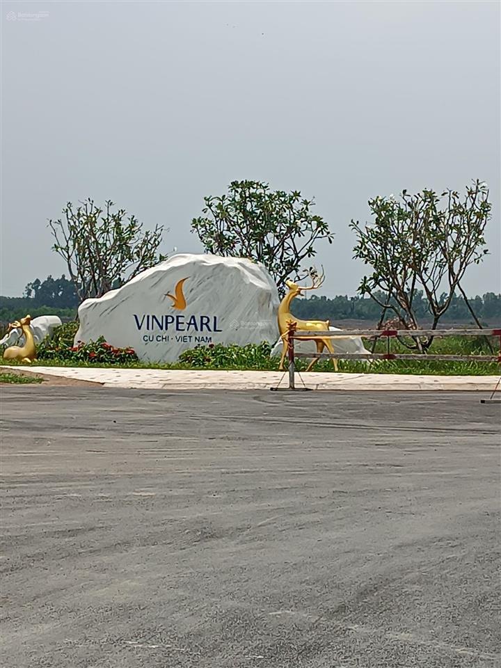 Bán 21.000 m2 đất vườn cạnh sân golf vinpearl củ chi có hoa hồng 3% cho môi giới. gồm 03 sổ riêng