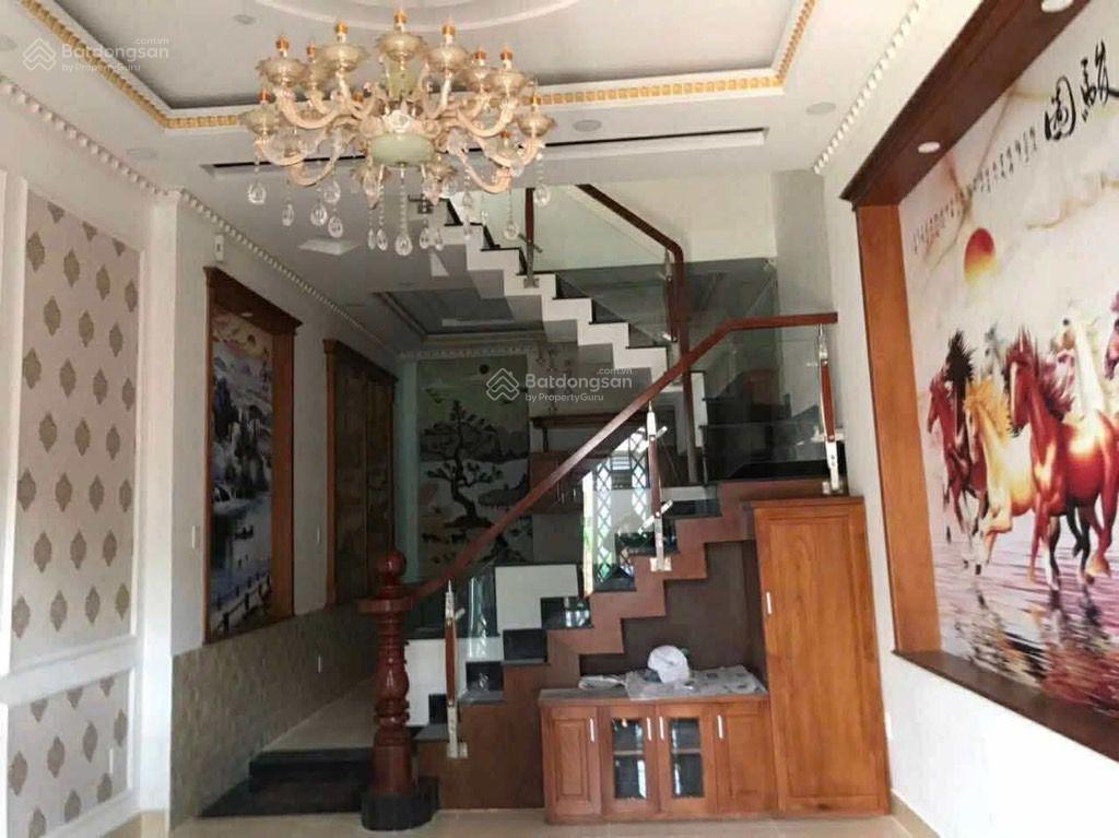 Hiếm nhà 3 tầng 4 phòng ngủ phường trường thọ xe hơi tận nhà