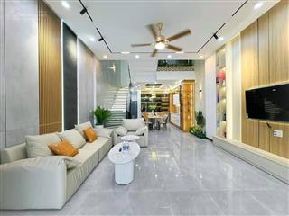 Nhà mặt tiền 10m phường 4, giá chỉ 2 tỷ 250