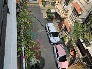 Bán nhà lạc long quân tây hồ, lô góc 2 mặt tiền 30m2 5t, ở yên tĩnh & kinh doanh đều được, hơn 7 tỉ