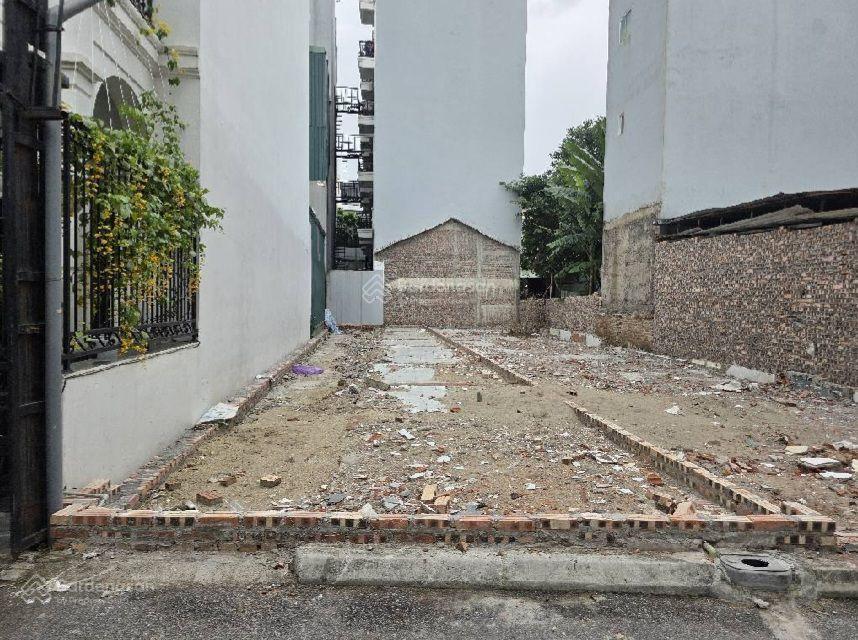 Bán đất trung tâm ngọc thụy long biên ô tô vào nhà nở hậu