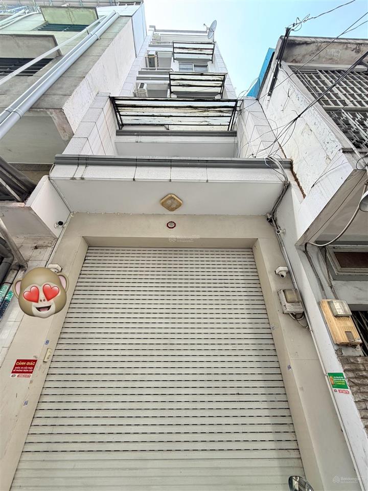 Giảm sốc 900 triệu bán mặt tiền kinh doanh  5tầng  ngay chợ bàn cờ chỉ 9tỷ