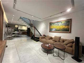 Chính chủ cần bán nhanh căn nhà đường nguyễn xí giao ngay đường quốc lộ 13, giá 2tỷ6