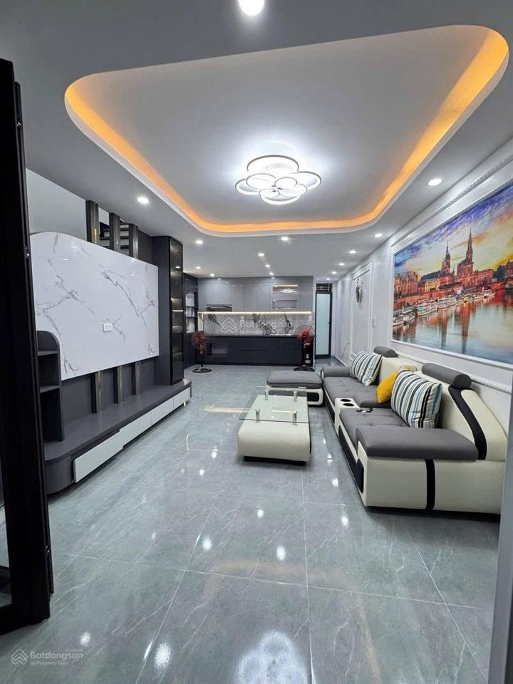 Cần bán nhanh nhà đường nguyễn suý, gần trường thpt minh đức, giá 2tỷ4
