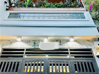 Cần bán nhà đường hoa lan, phường 2, phú nhuận, hcm. giá 4.63tỷ/60m2  3 tầng đúc btct. sổ hồng sẵn