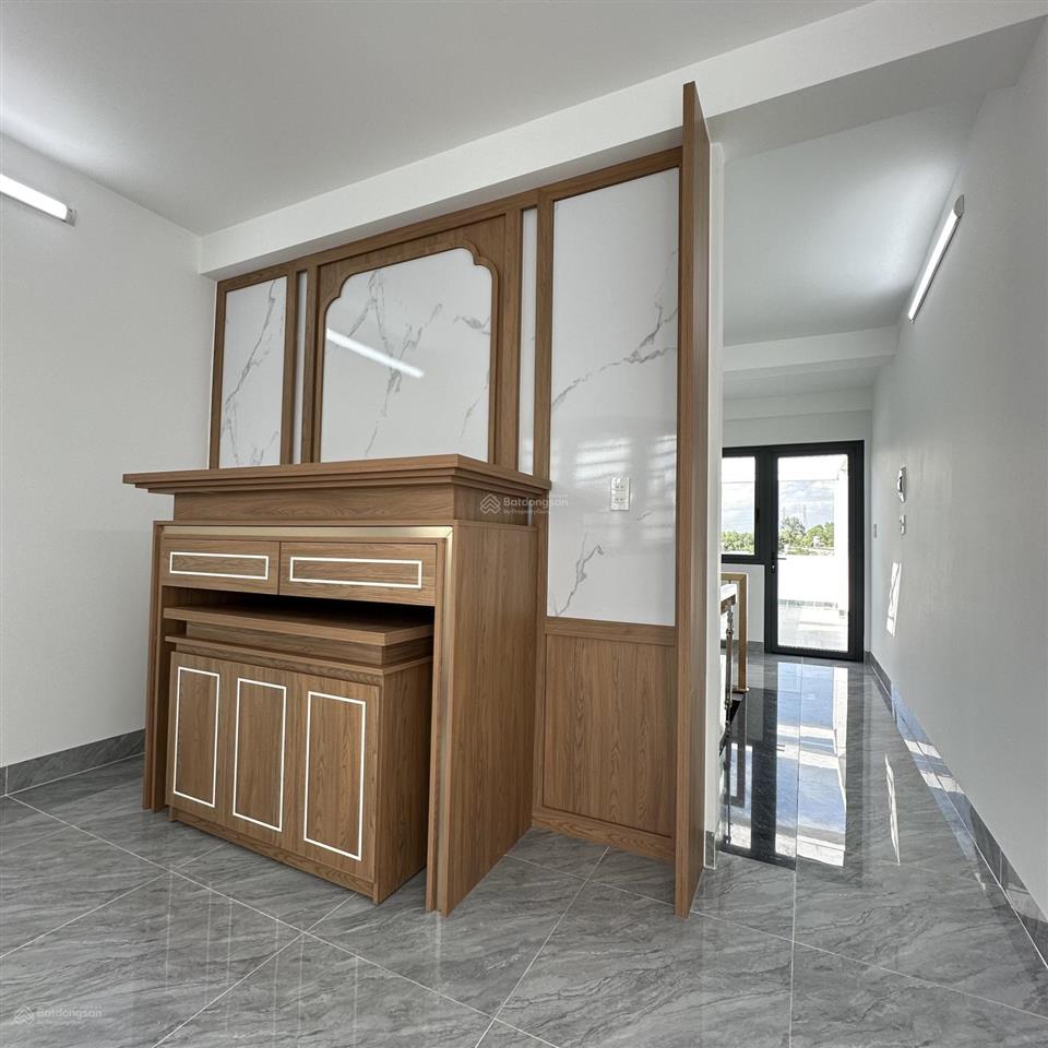 Bán nhà mới 3 tầng 4x22m 4 phòng ngủ tại phước tân, đồng nai. sổ riêng full thổ cư, full nội thất
