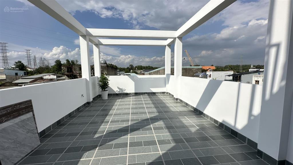 Bán nhà mới 3 tầng 4x22m 4 phòng ngủ tại phước tân, đồng nai. sổ riêng full thổ cư, full nội thất