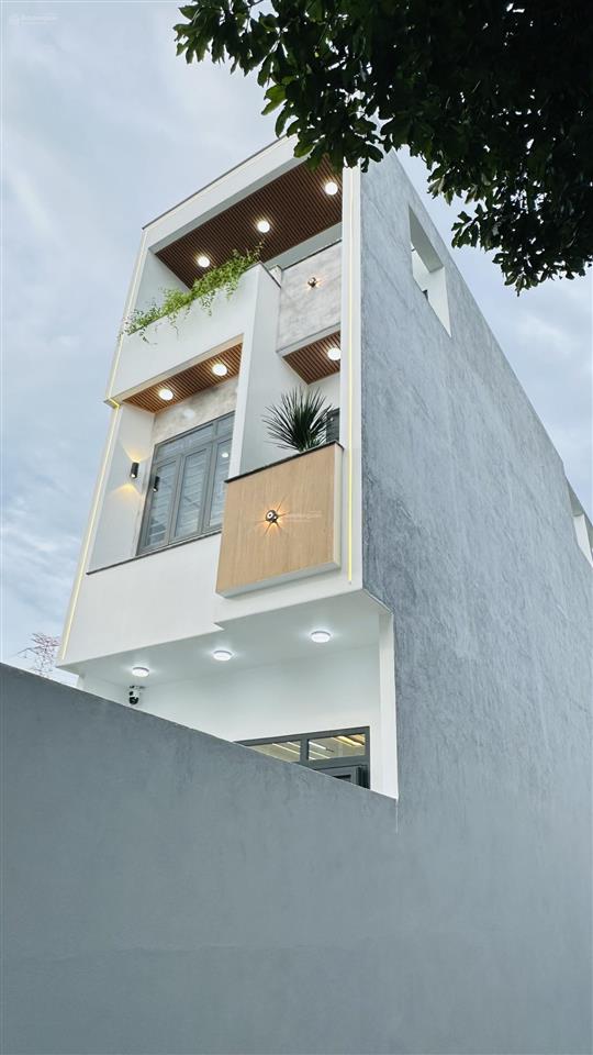 Bán nhà mới 3 tầng 4x22m 4 phòng ngủ tại phước tân, đồng nai. sổ riêng full thổ cư, full nội thất