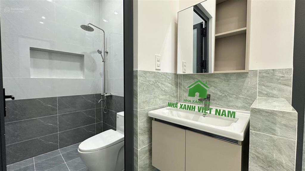 Bán nhà mới 3 tầng 4x22m 4 phòng ngủ tại phước tân, đồng nai. sổ riêng full thổ cư, full nội thất