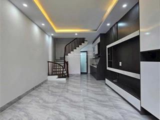 Chính chủ bán nhà ngõ 19 đại cát, bắc từ liêm 35m2, lô góc, đầy đủ nội thất, ở ngay