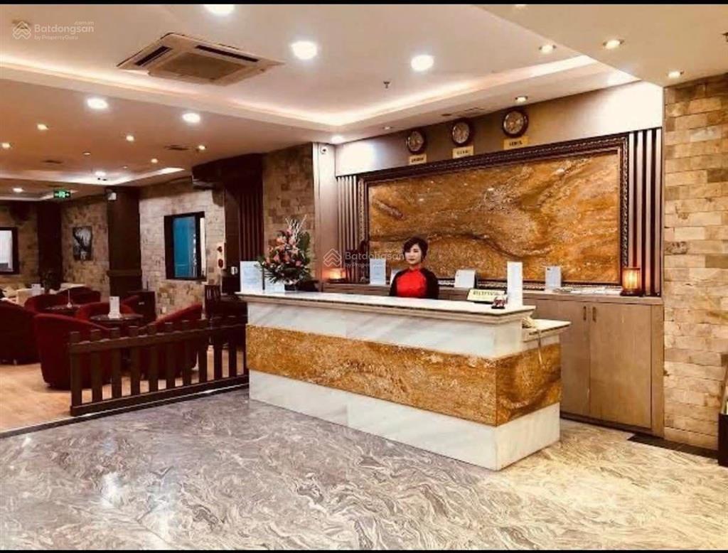 Khách sạn hạng sang  doanh thu 2.2 tỷ/năm  220m2x10t, mt 9.8m  trần duy hưng  cầu giấy  ô tô