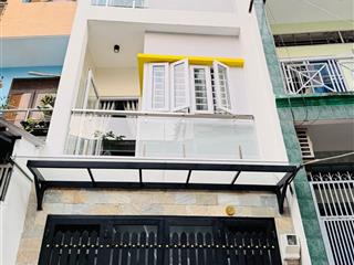 Ngộp vốn cần bán nhà đang cho thuê 20tr/th sát mặt tiền vĩnh viễn  quận 10, giá 6tỷ080 50m2 sổ sẵn
