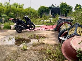 Cho thuê đất mặt đê quai nhật tân, 450m2 ô tô tránh gần kho ghn có nhà cấp 4