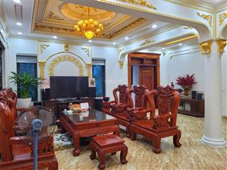 Biệt thự dát vàng, siêu vip, 730m2 chỉ 23.5tỷ, 5 phút ra quốc lộ 32, đường 5m, sân rộng 4 ô tô đỗ